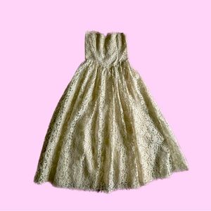 Vintage 80s Superstition Lace Ballgown